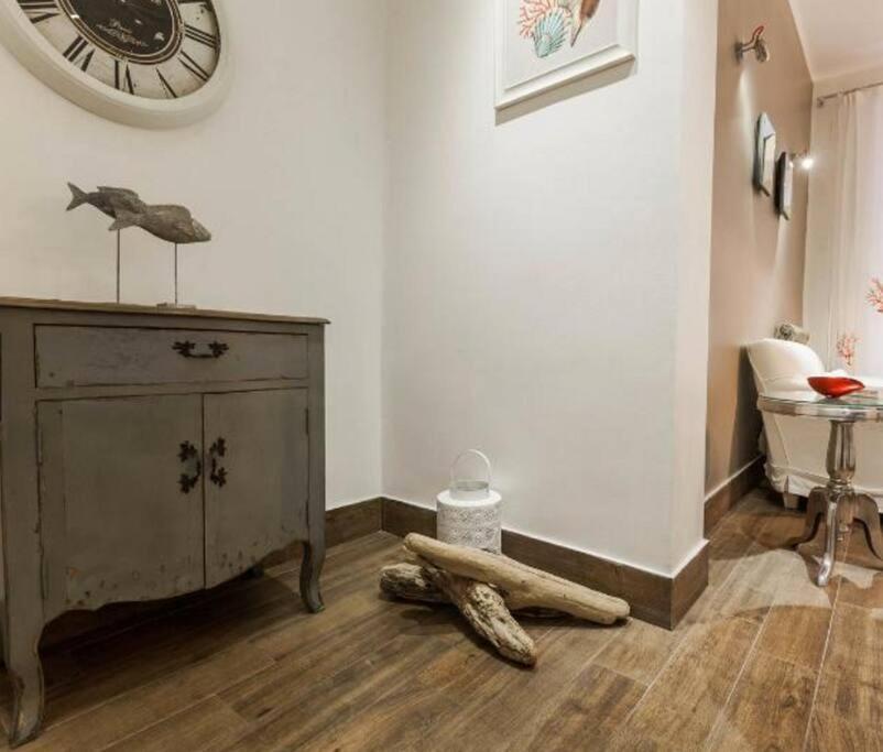 Apartamento Lily'S - Near Harbor And Downtown With Terrace - Italy Flat Vacation Génova Exterior foto