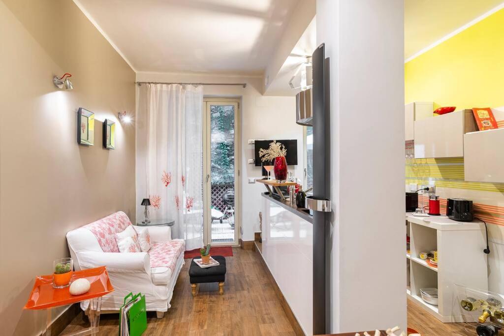 Apartamento Lily'S - Near Harbor And Downtown With Terrace - Italy Flat Vacation Génova Exterior foto